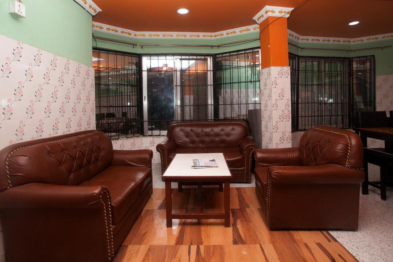 Spot On 740 Hotel Akala Pvt Ltd Kerwani Экстерьер фото